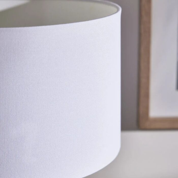 HUDSON EMBOSSED CERAMIC TABLE LAMP