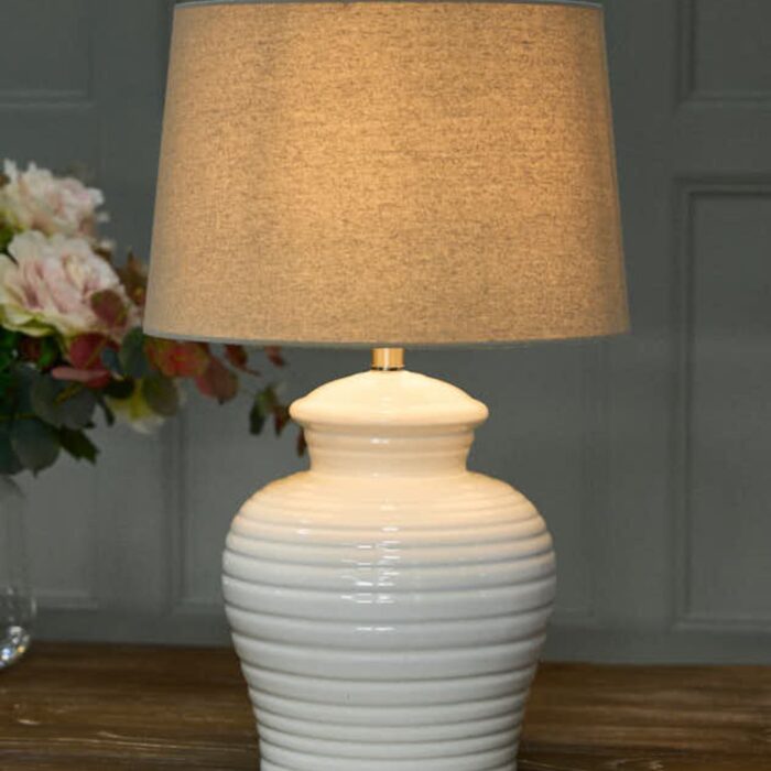 GLAZED WHITE POT LAMP