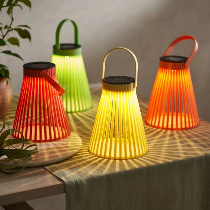 CONE SOLAR LANTERN RED