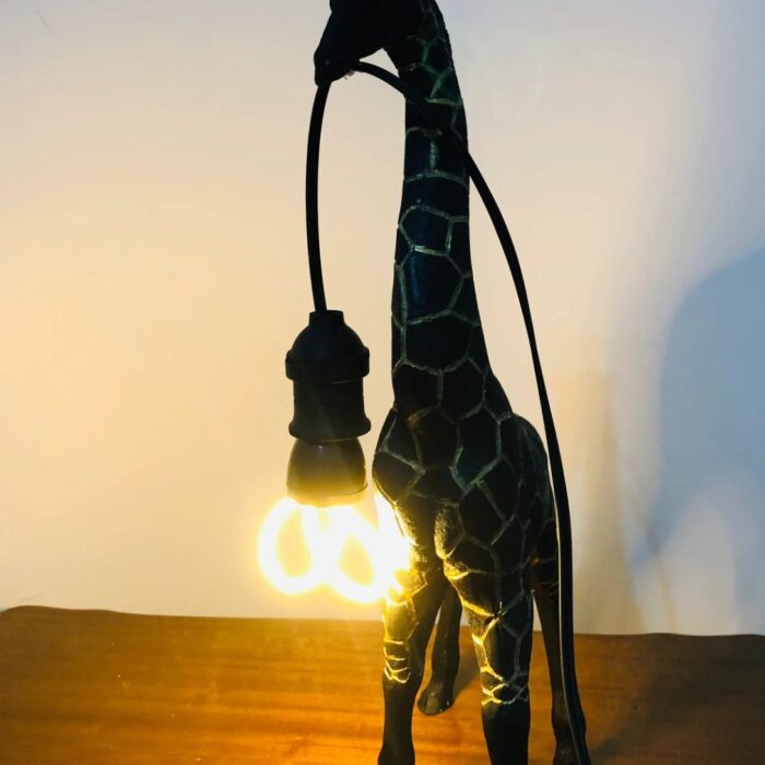 GIRAFFE LAMP