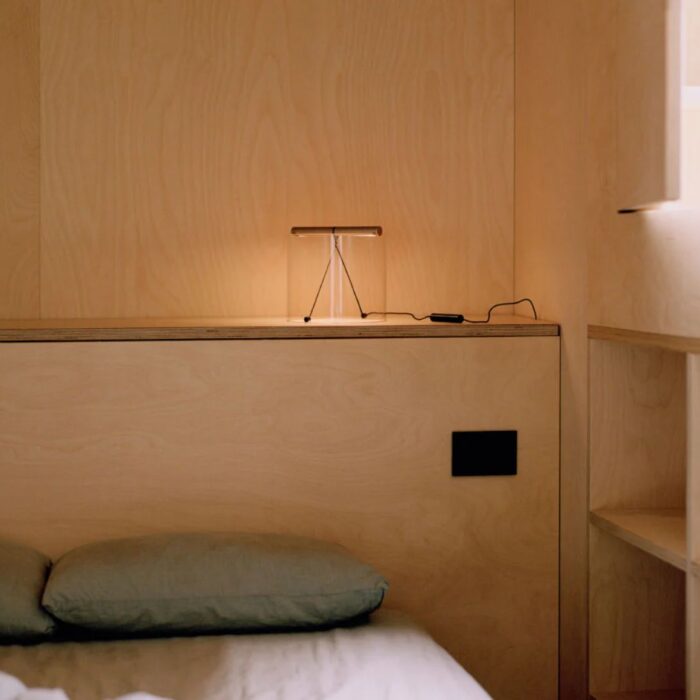 FLOS TO TIE TABLE LIGHT