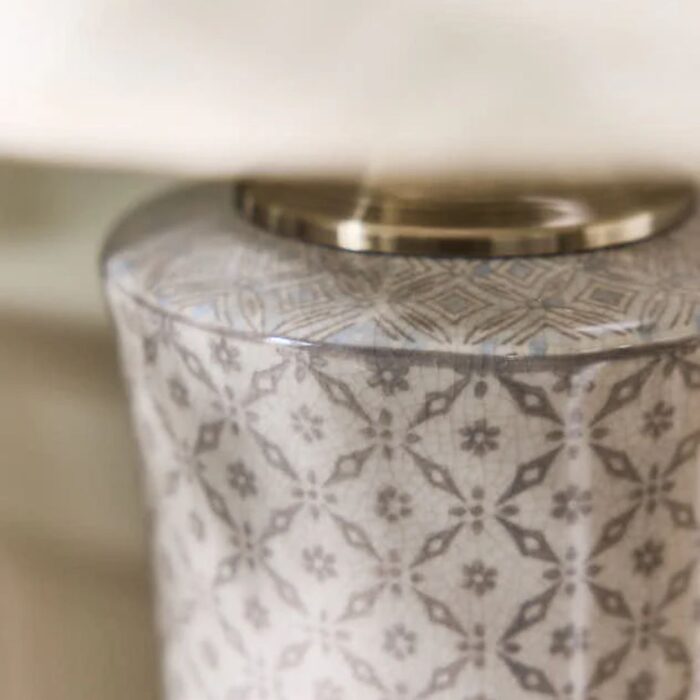 VINTAGE STYLE MOSAIC PATTERNED TABLE LAMP