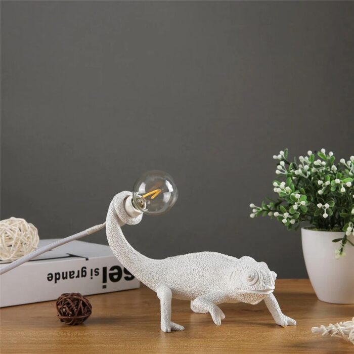 RESIN LIZARD TABLE LAMP 7.5