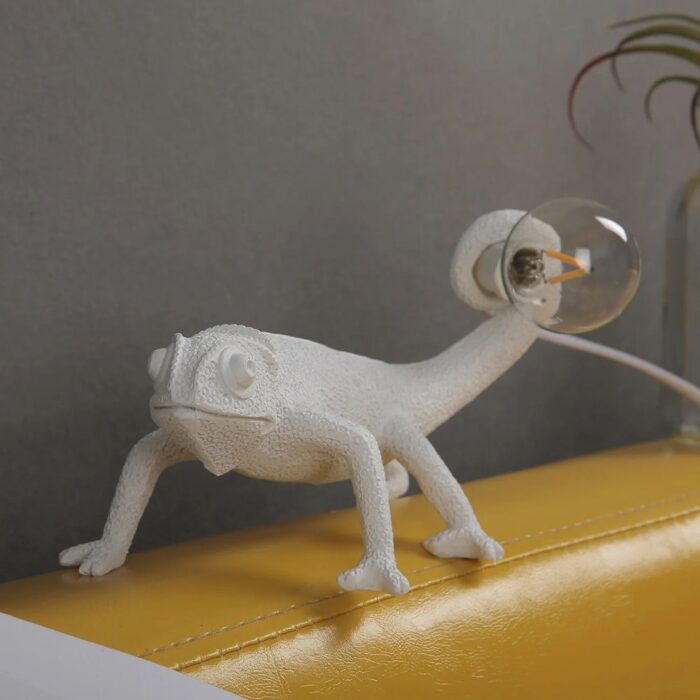 RESIN LIZARD TABLE LAMP 7.5