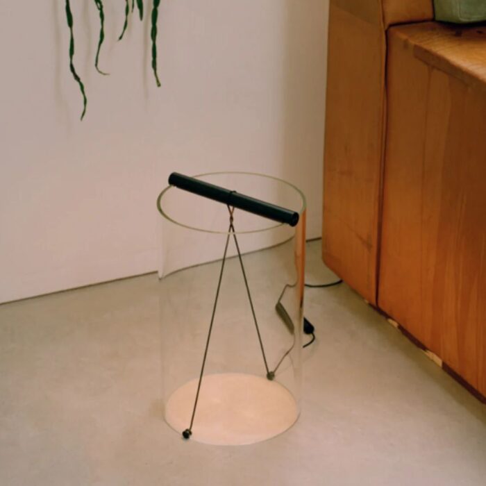 FLOS TO TIE TABLE LIGHT