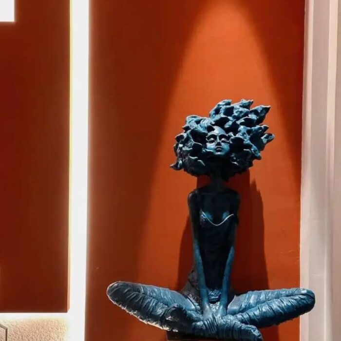 ABSTRACT SCULPTURAL ART PIECE WOMAN WITH LEAF HAIR