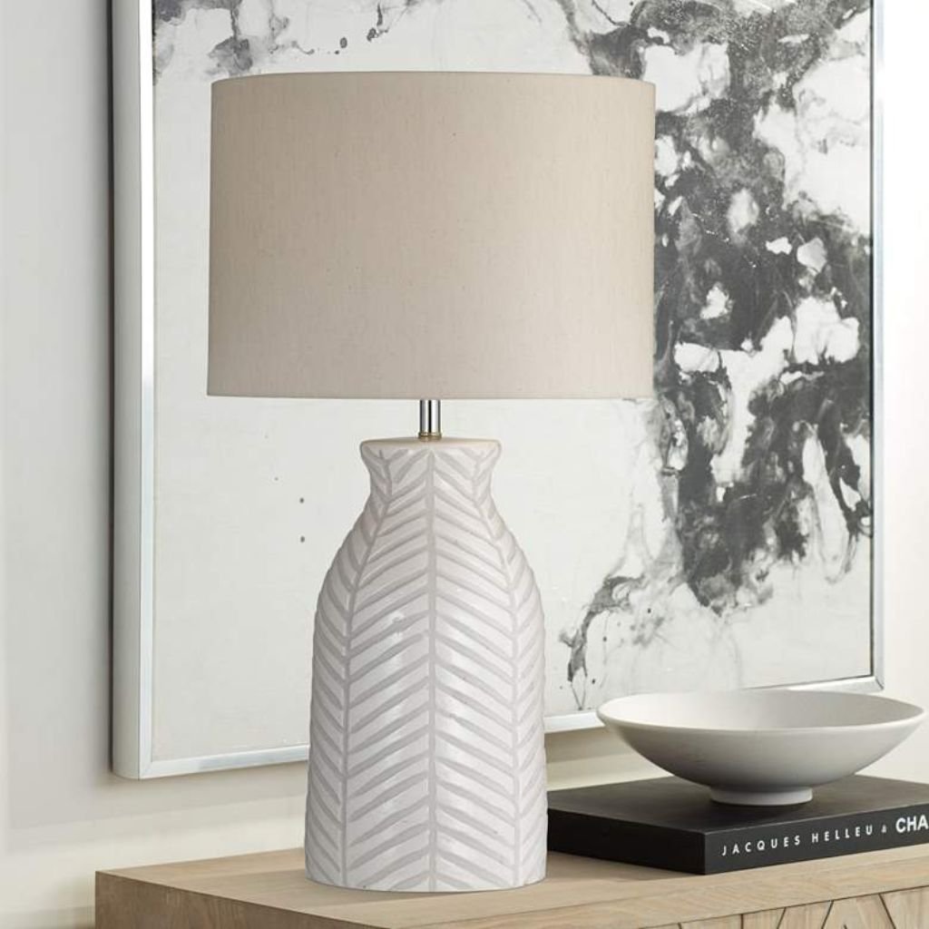 1 WHITE CREAM TERRACOTTA TABLE LAMP