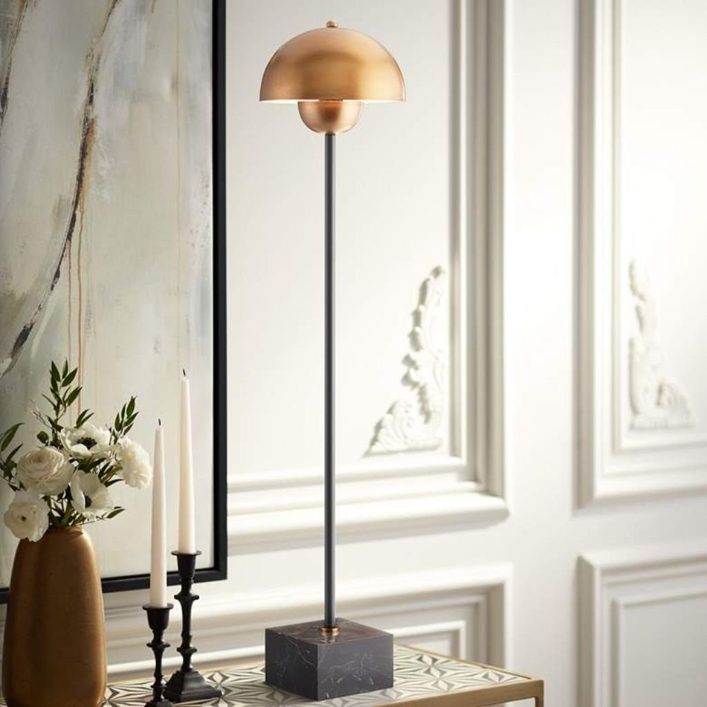 1 BLACK AND BRUSHED BRASS TABLE LAMP