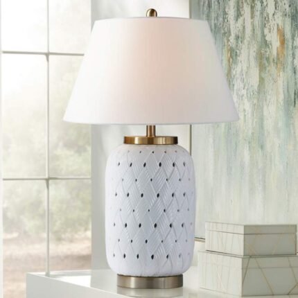WHITE WICKER CERAMIC TABLE LAMP