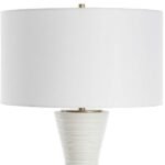 MATTE WHITE CERAMIC TABLE LAMP