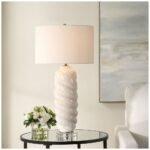 GLOSS WHITE CERAMIC TABLE LAMP