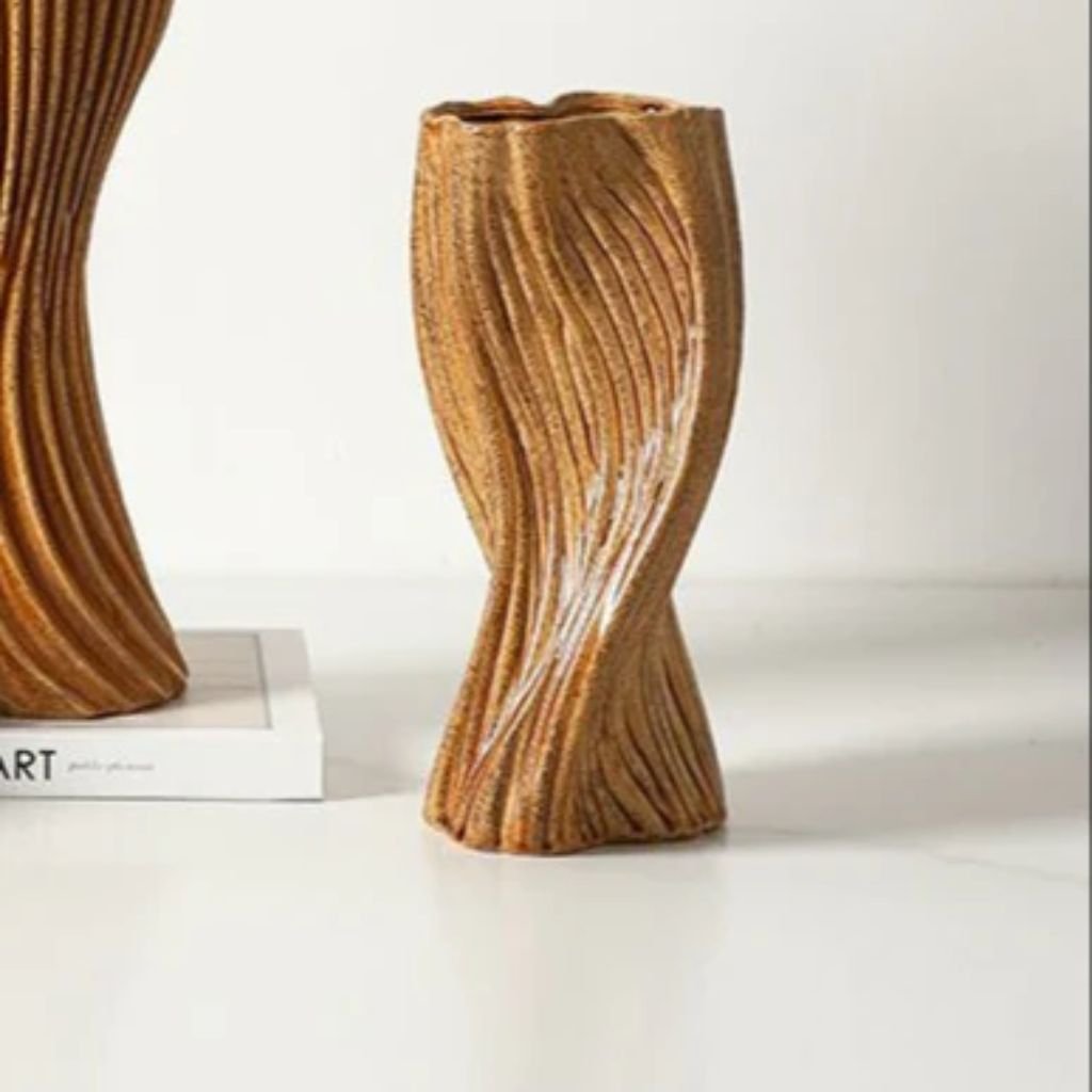 1 ORGANIC CURVES CERAMIC VASE