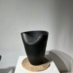 FLOW CREST VASE BLACK