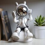 COSMIC LISTENER FIGURINE SILVER