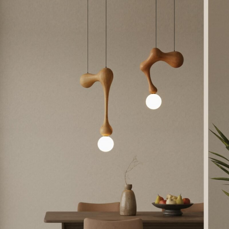 ORGANIC PENDANT LIGHT WITH SCULPTURAL FORM