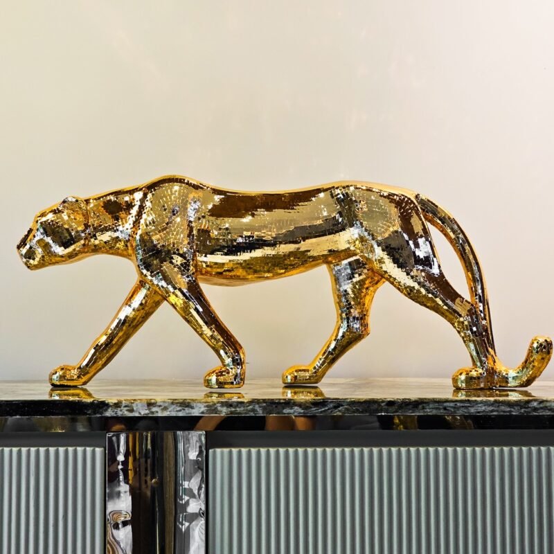 GOLDEN MAJESTY PANTHER