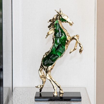 EMERALD GALLOP LUXURY HORSE