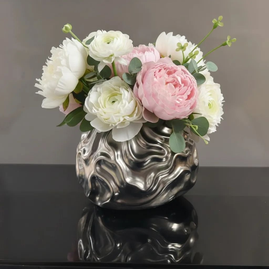 6 FLUID FORM VASE SILVER