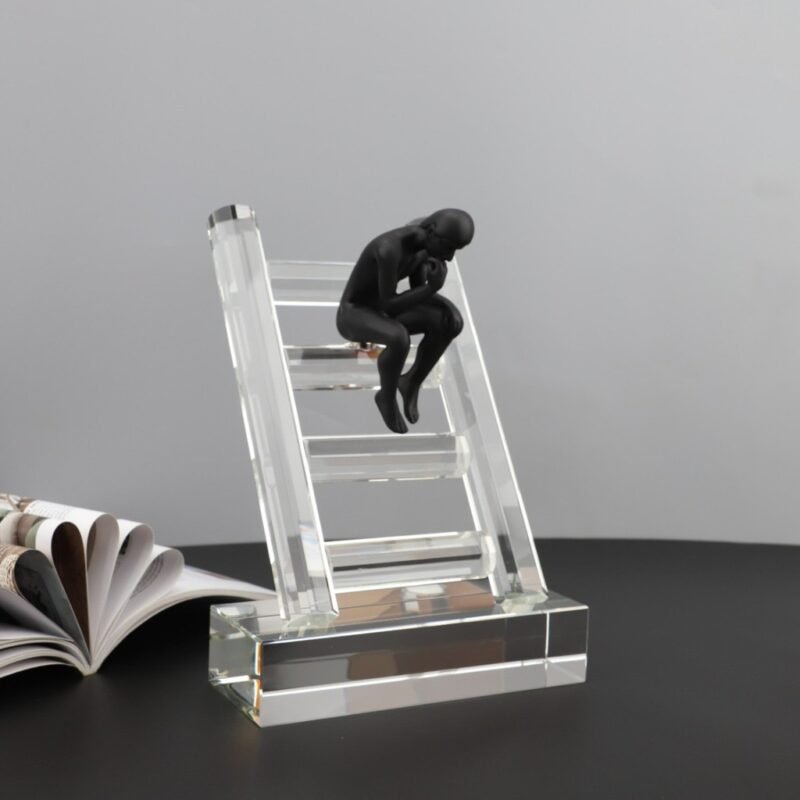 REFLECTIVE HEIGHTS CENTERPIECE