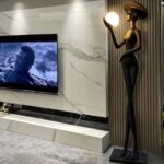 Elegant Lady Sculptural Floor Lamp