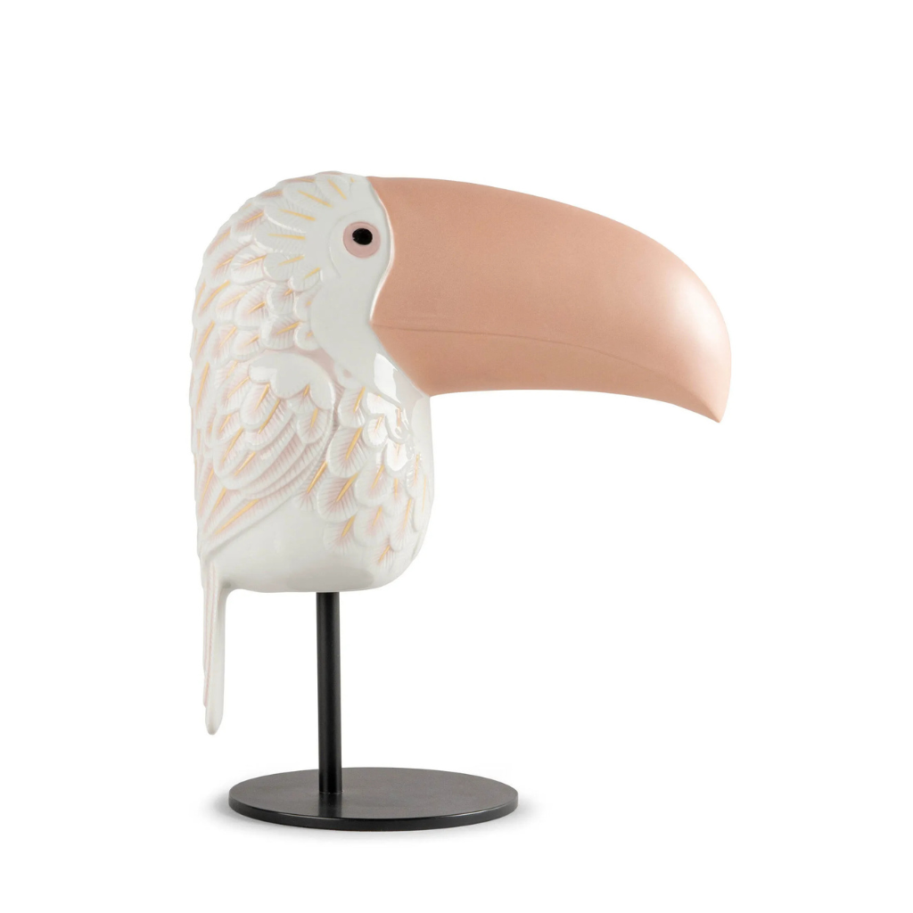 FACE TO FACE TOUCAN SCULPTURE by Raul Rubio – dual decorative gloss finish with black lacquered metal stand FACE TO FACE TOUCAN SCULPTURE by Raul Rubio – dual decorative gloss finish with black lacquered metal stand