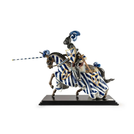 Lladró limited edition MEDIEVAL KNIGHT SCULPTURE on horseback with bluing luster chainmail detail and gold accents, sculpted by Francisco Polope