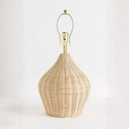 BROWN WICKER LAMP BASE