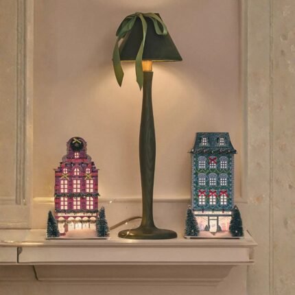BOSETTE GREEN BOW VELVET AND WOOD TABLE LAMP