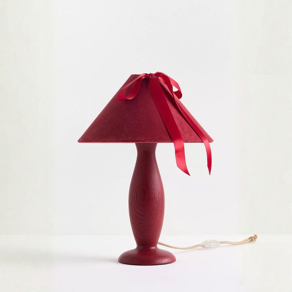 BOSETTE RED BOW VELVET AND WOOD TABLE LAMP BOSETTE RED BOW VELVET AND WOOD TABLE LAMP