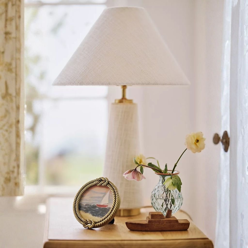 LULU LINEN TABLE LAMP CREAM LULU LINEN TABLE LAMP CREAM