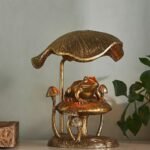 ICON FROG TABLE LAMP