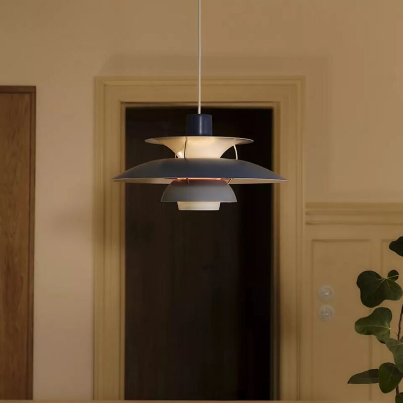PH5 SPUN TIERED THREE SHADE METAL PENDANT LIGHT BLUE