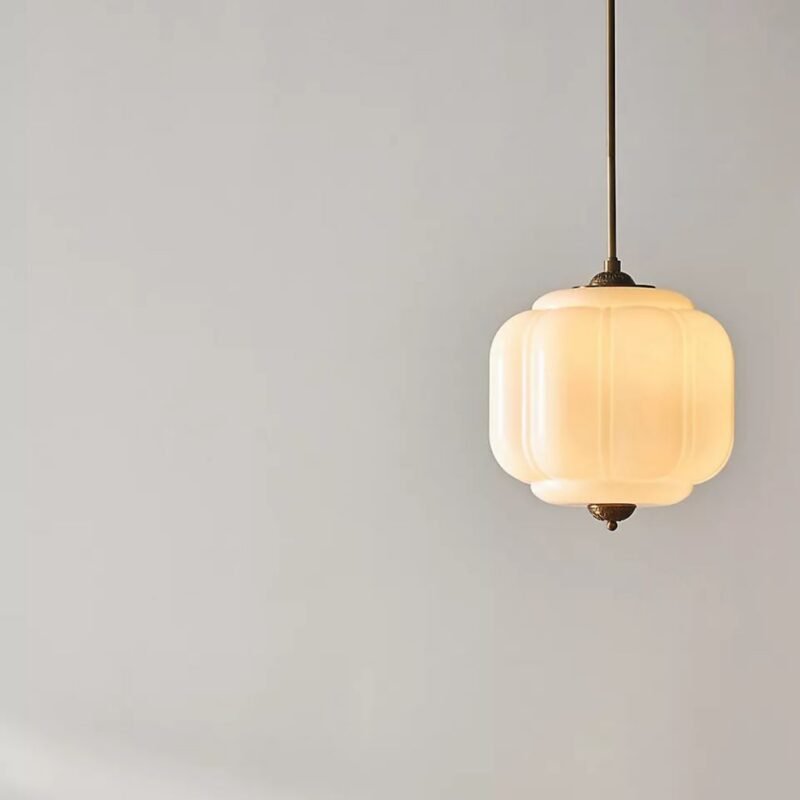 ELOISE SCALLOPED MILK GLASS PENDANT LIGHT IN WHITE