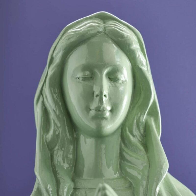 VIRGIN MARY DECORATIVE FIGURE IN GREEN