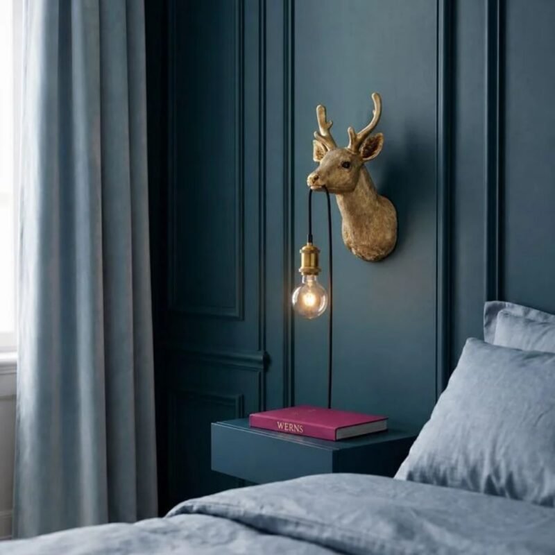 DEER WALL LAMP WITH GOLD BABY HARRY DESIGN