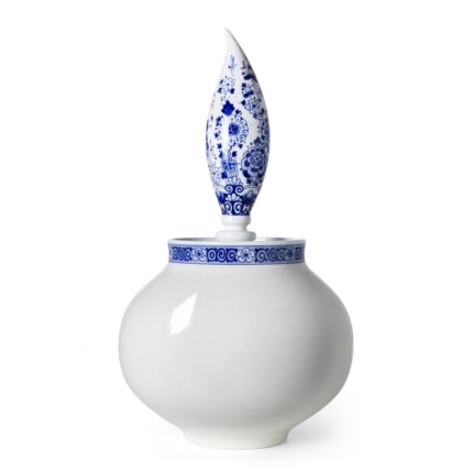 DELFT BLUE GLOBE VASE BY MARCEL WANDERS with cobalt blue scroll collar and tall flame-shaped Delft floral finial stopper