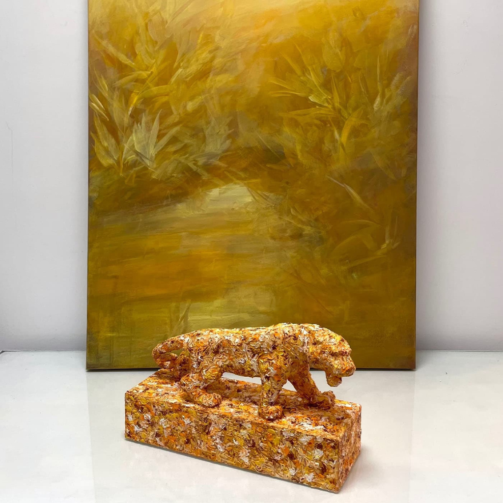 TIGRE GIALLA SCULPTURE in prowling stance on rectangular base with richly textured oil brushstroke finish TIGRE GIALLA SCULPTURE in prowling stance on rectangular base with richly textured oil brushstroke finish