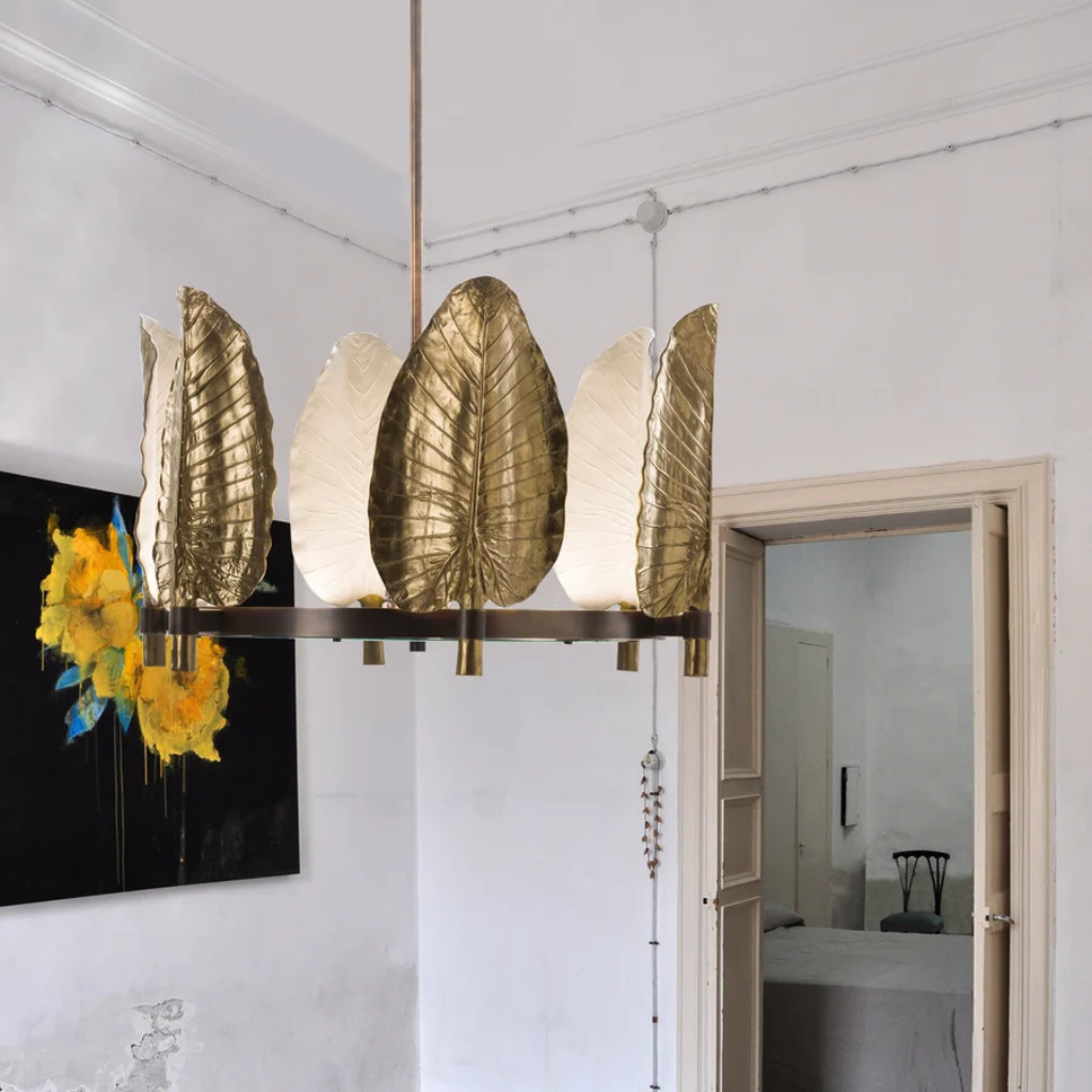 ACAPULCO 12 LIGHT CHANDELIER GOLD featuring Murano glass banana leaf shades in gold and frosted white on a bronze-plated brass ring, handmade in Italy ACAPULCO 12 LIGHT CHANDELIER GOLD featuring Murano glass banana leaf shades in gold and frosted white on a bronze-plated brass ring, handmade in Italy